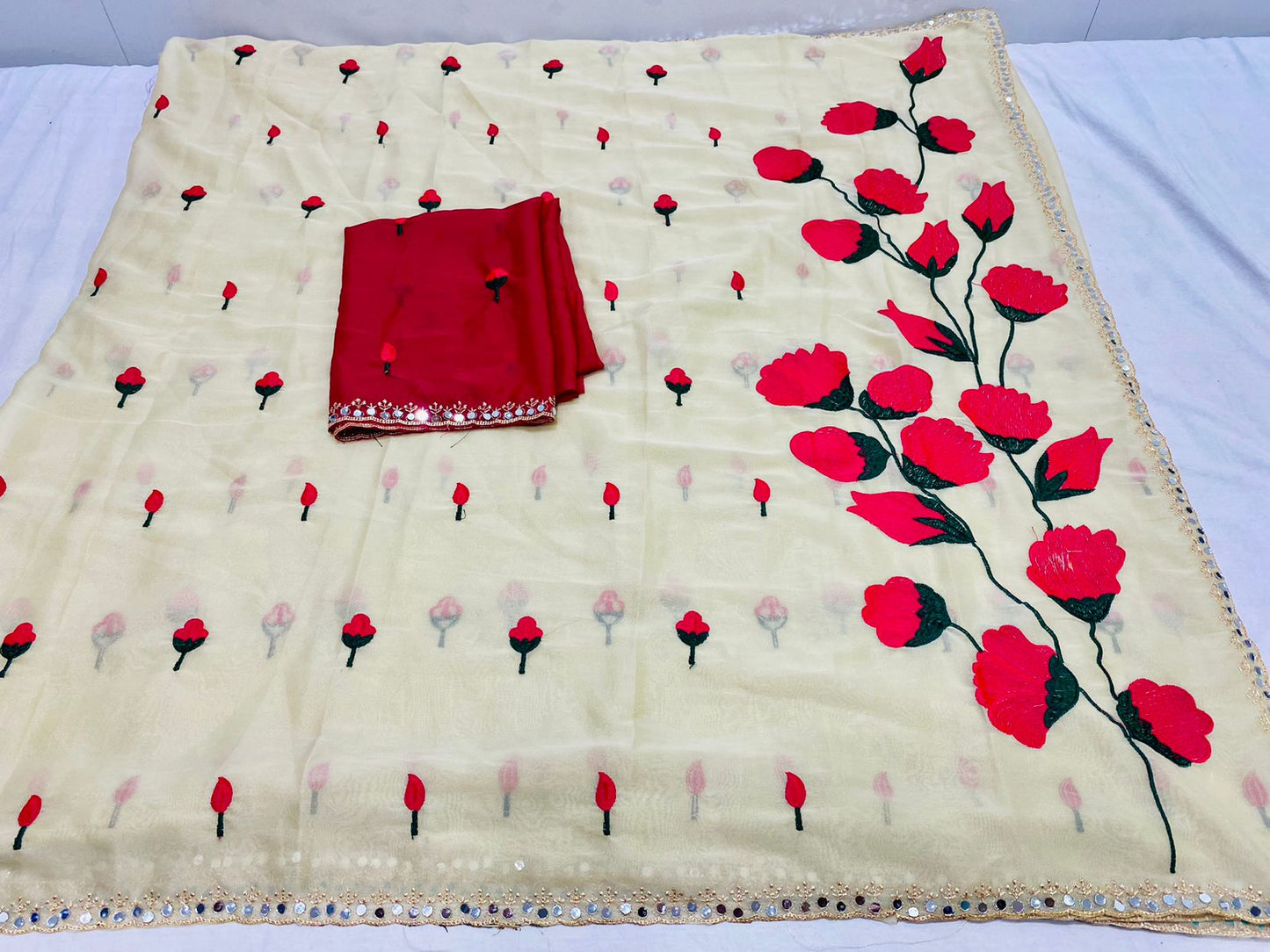 Shiny Georgette Embriodery Floral Design With Contrast Blouse. SG402